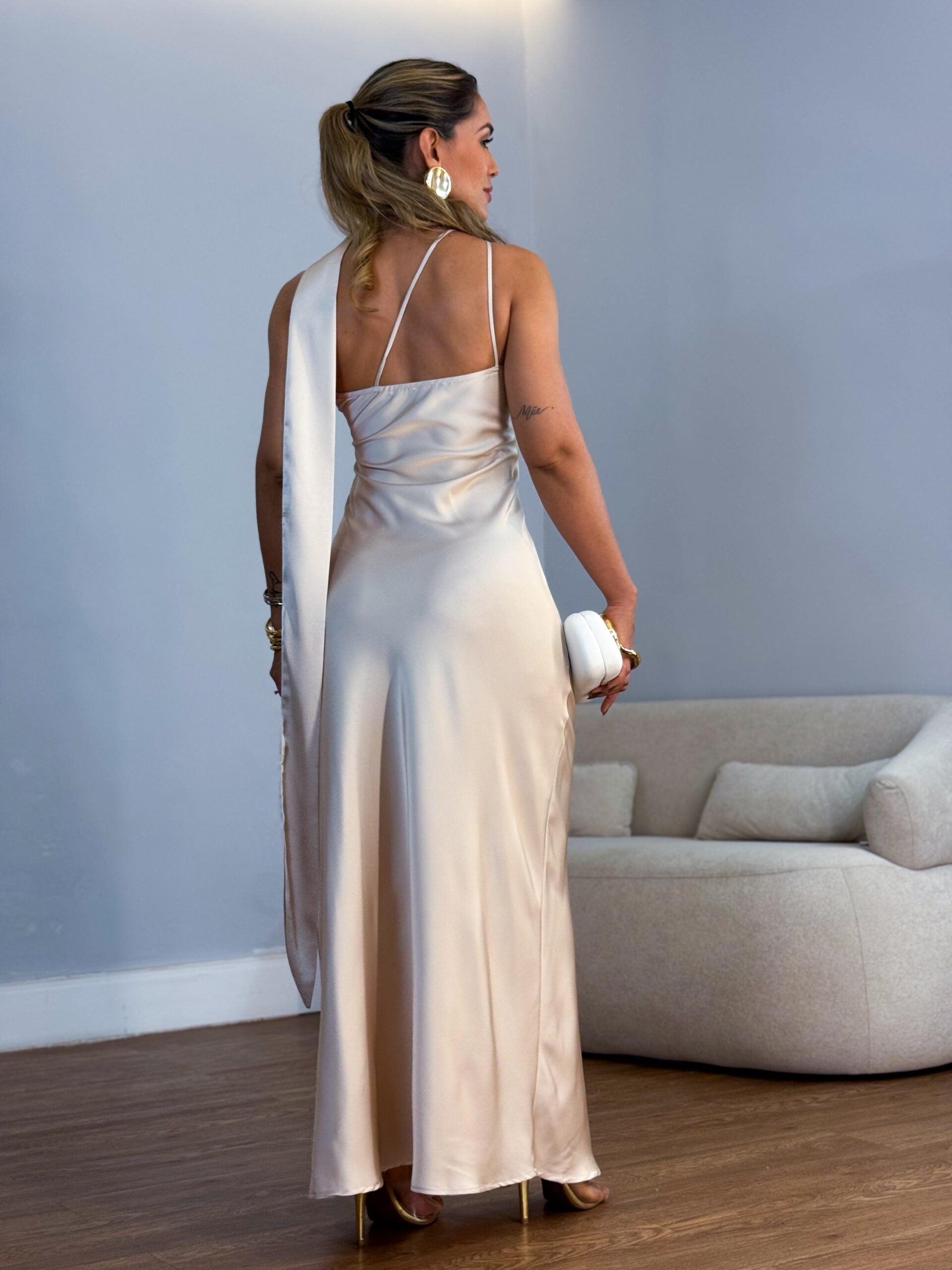 Vestido Cetim Midi – Use Lavyna